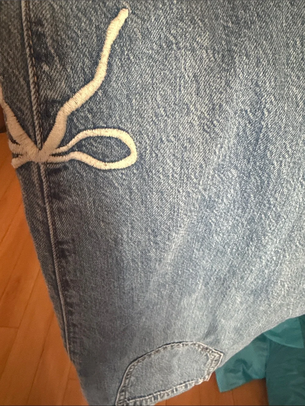 Abercrombie & Fitch Girls High-Rise Washed Blue Denim Jeans